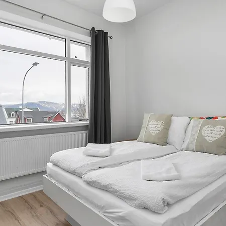 V53 Lovely 2 Bedroom In Reykjavik